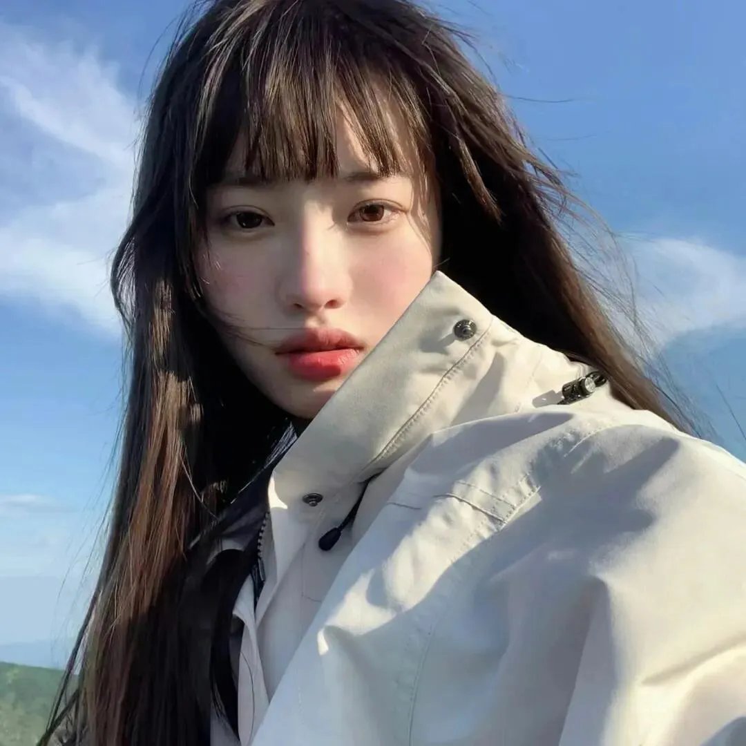 绿茵春色